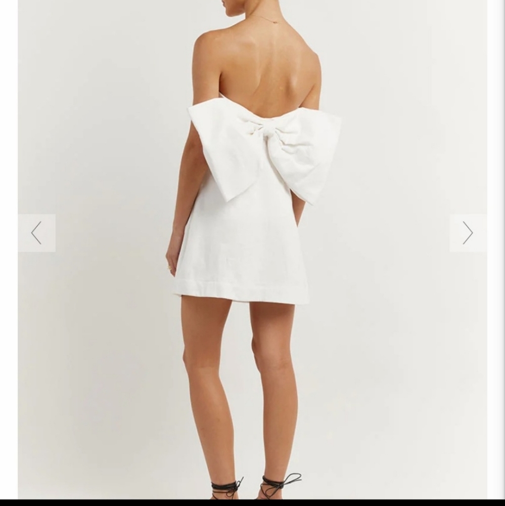 Dissh The Aisle Edit Back Bow Dress NWT Size 2
